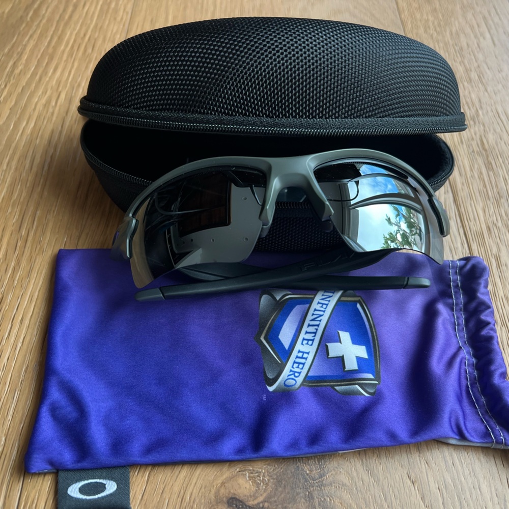 Oakley Flak 2.0 Infinite Hero sunglasses
